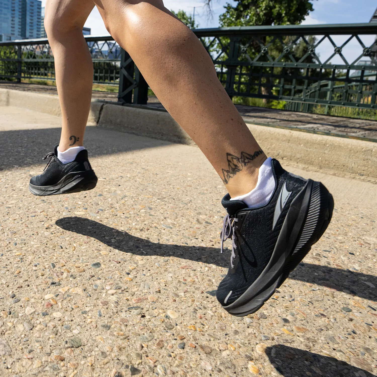 Altra FWD Experience - Black | Best Running Shoes for Forward Motion