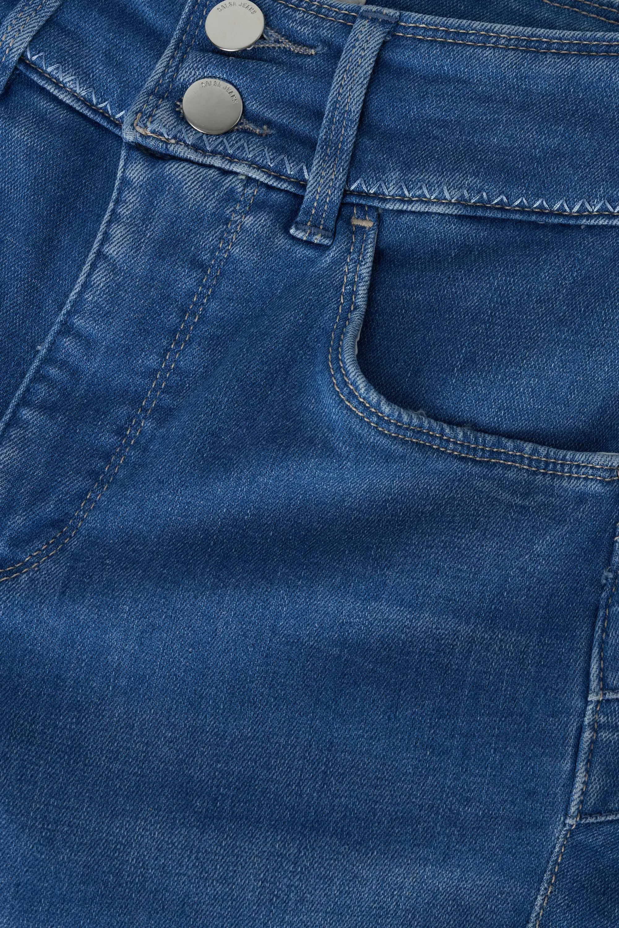 Bootcut Jeans - Top Secret Tips for the Perfect Fit