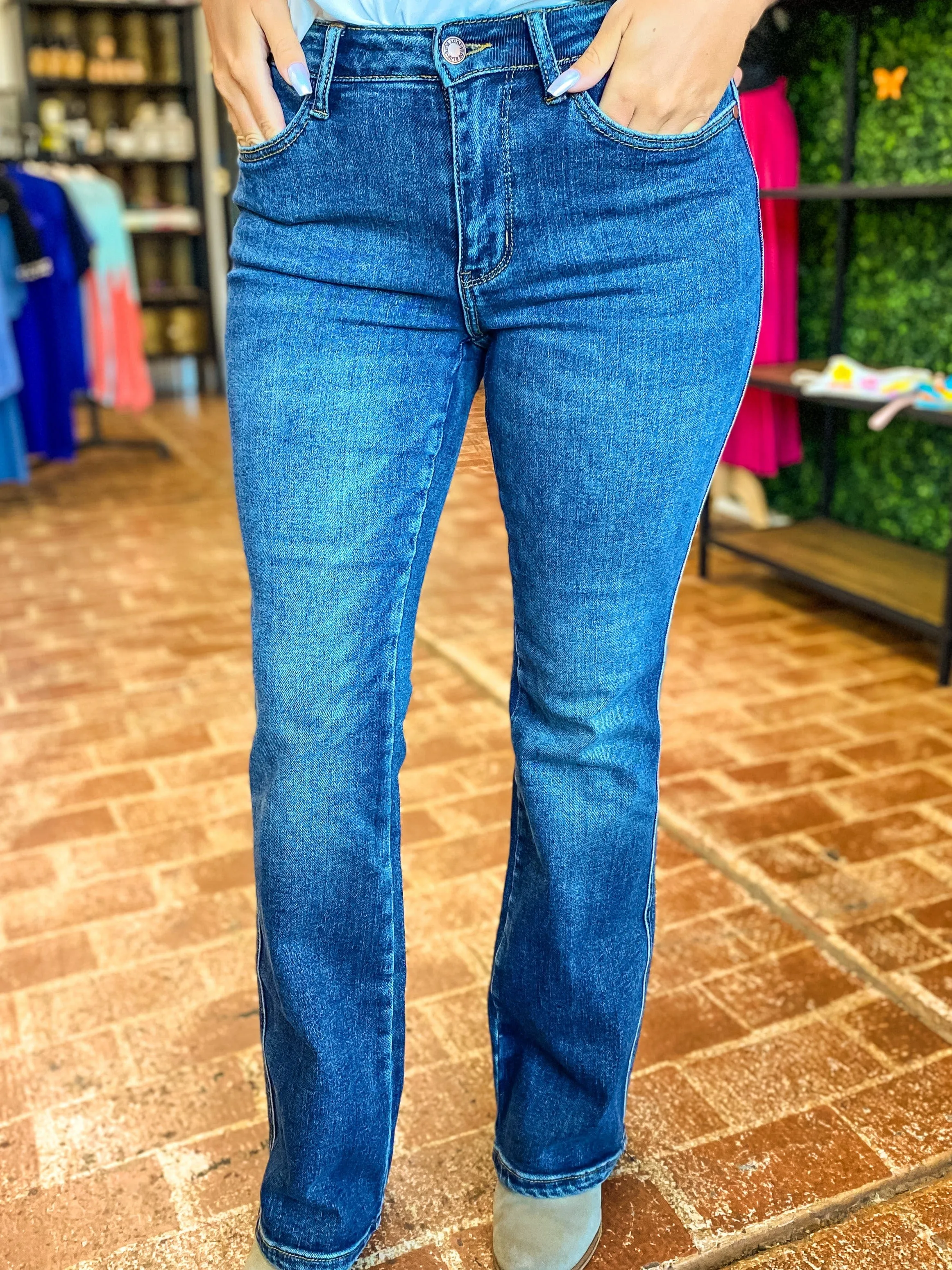 Judy Blue Bootcut Jeans - Non Distressed - Mid Rise