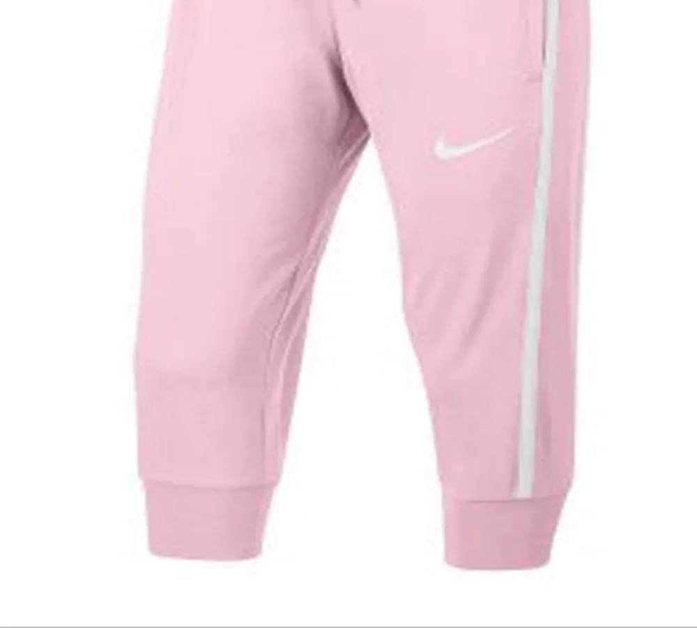 Nike Big Kid Girl's Pink Capris Size X-Large