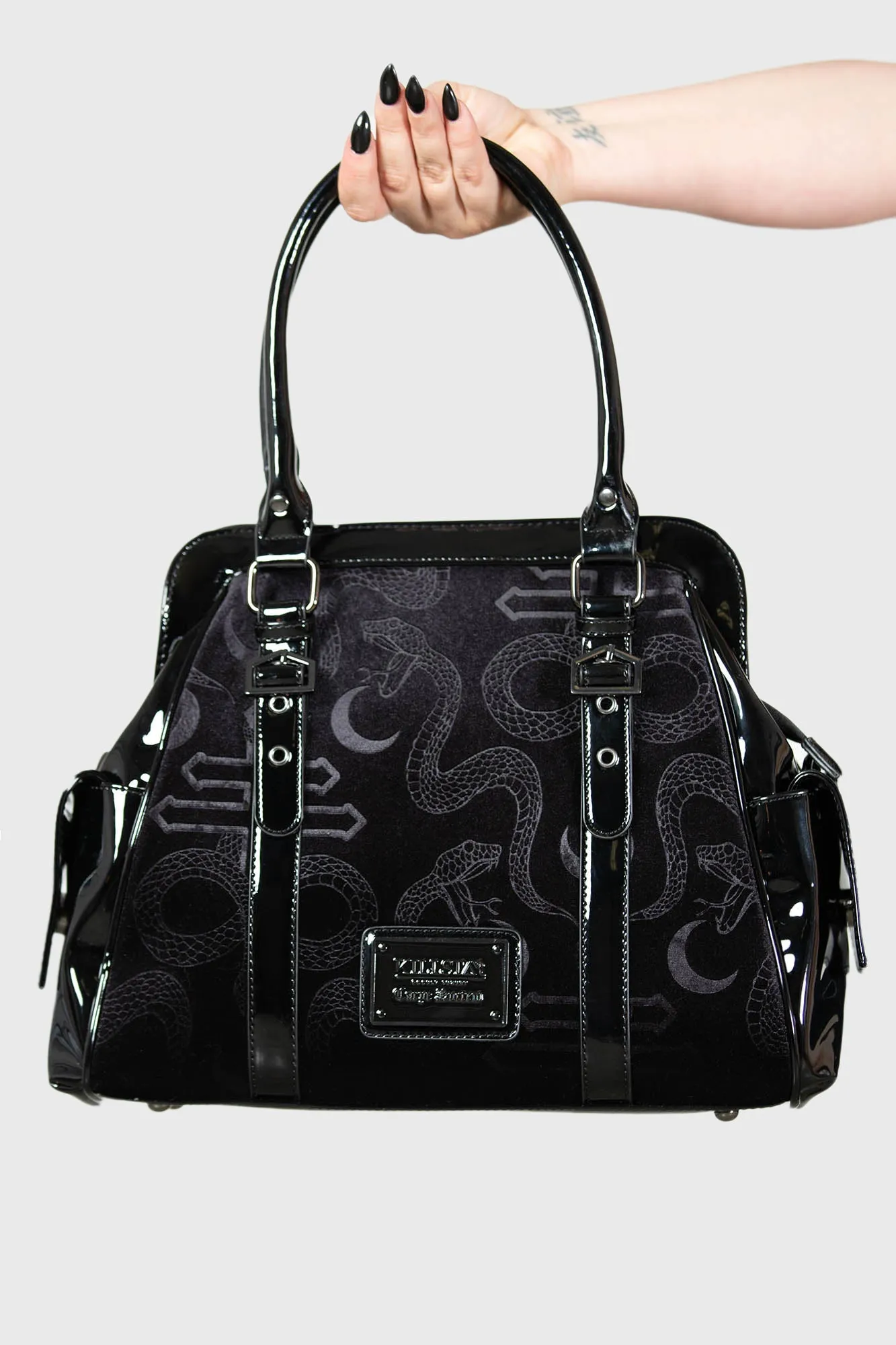 One result: Stylish Time Travel Handbag - Perfect for the Trendy Fashionista!