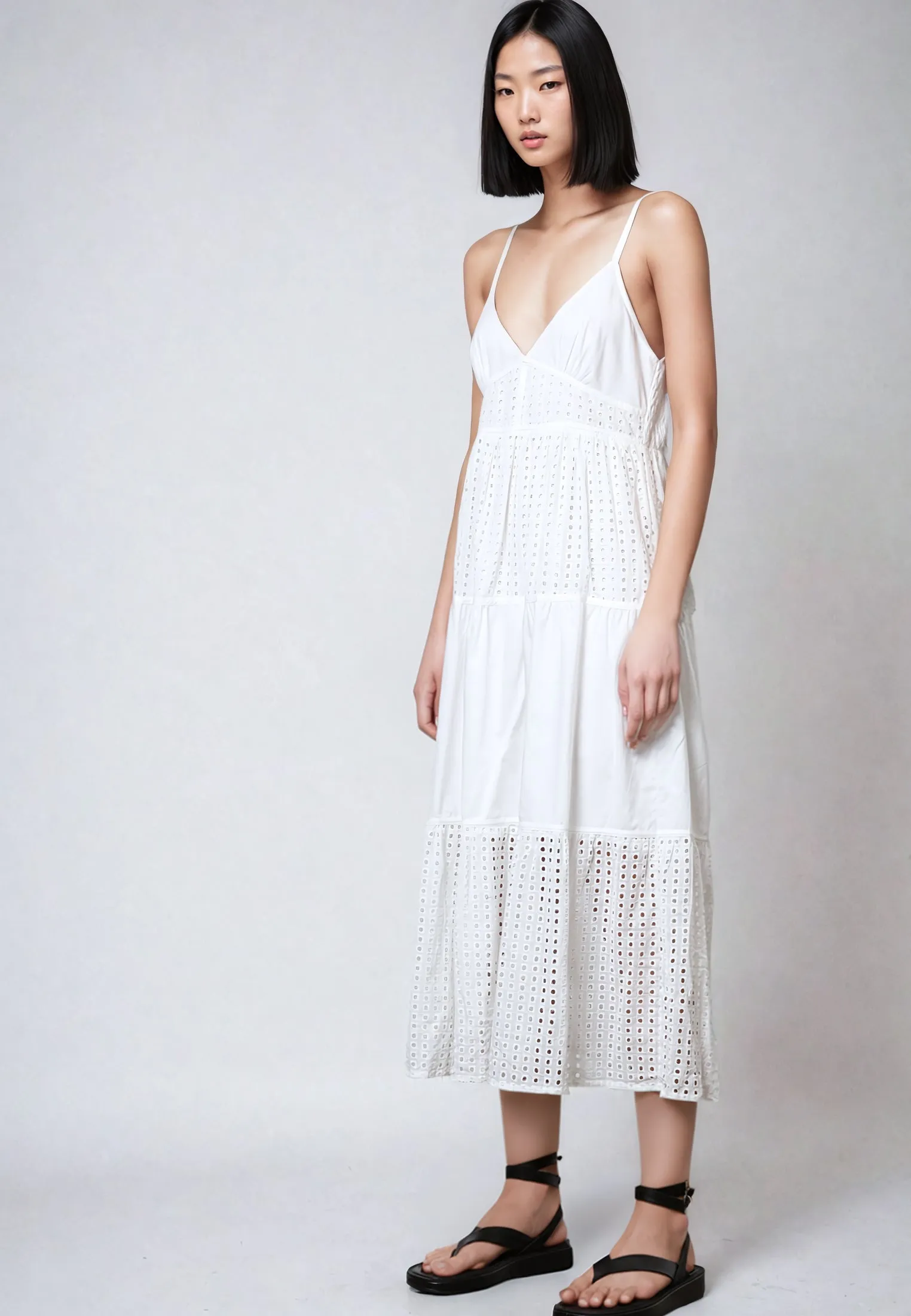 ONYX DRESS WHITE BRODERIE