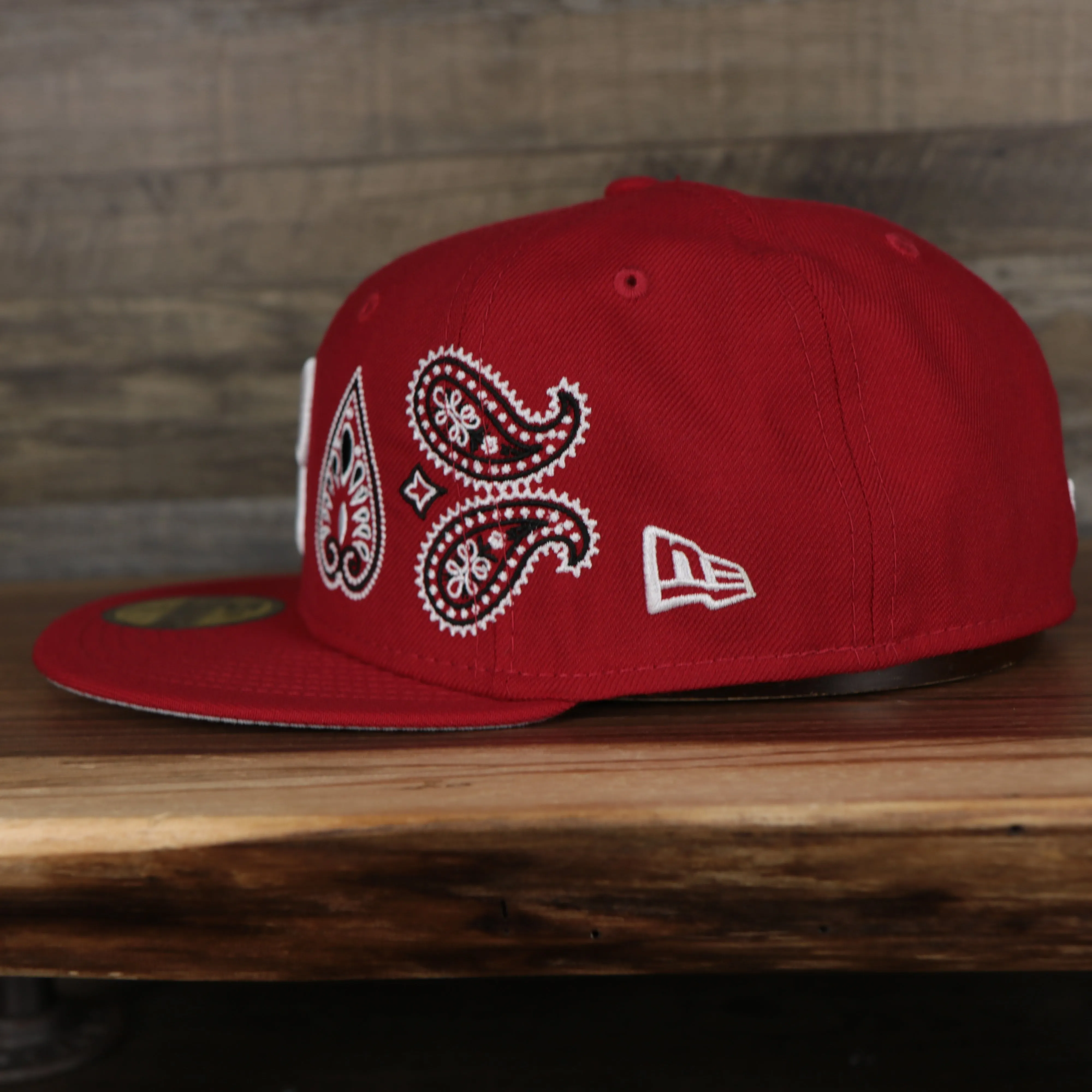 Philadelphia Phillies Paisley Bandana Pattern Fitted Cap - Grey Bottom, Red | 5950