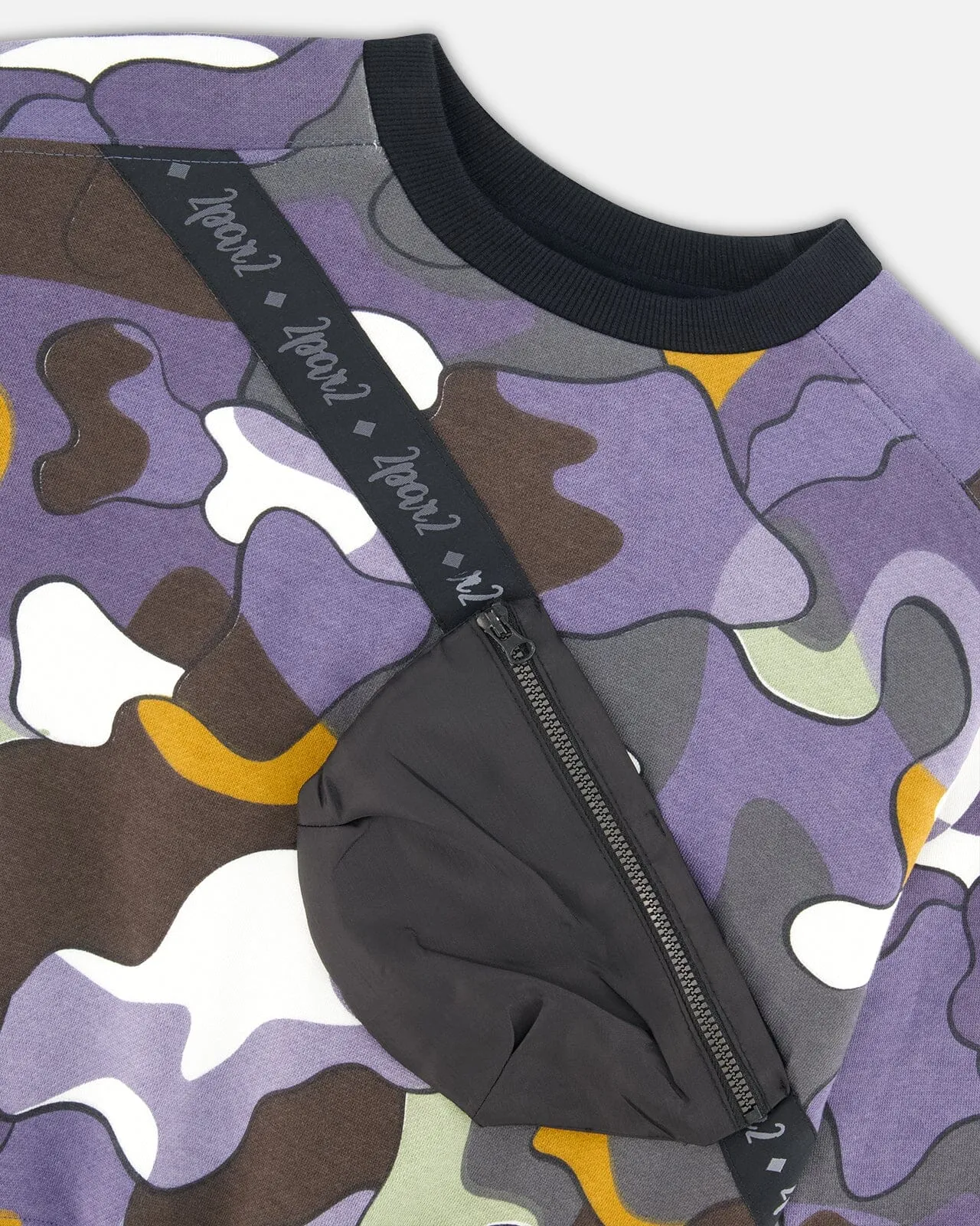 Printed Camo Fleece Sweatshirt With Bag